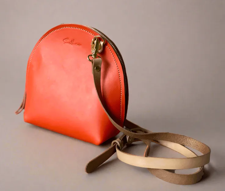 Arc mini leather crossbody bag - Coral